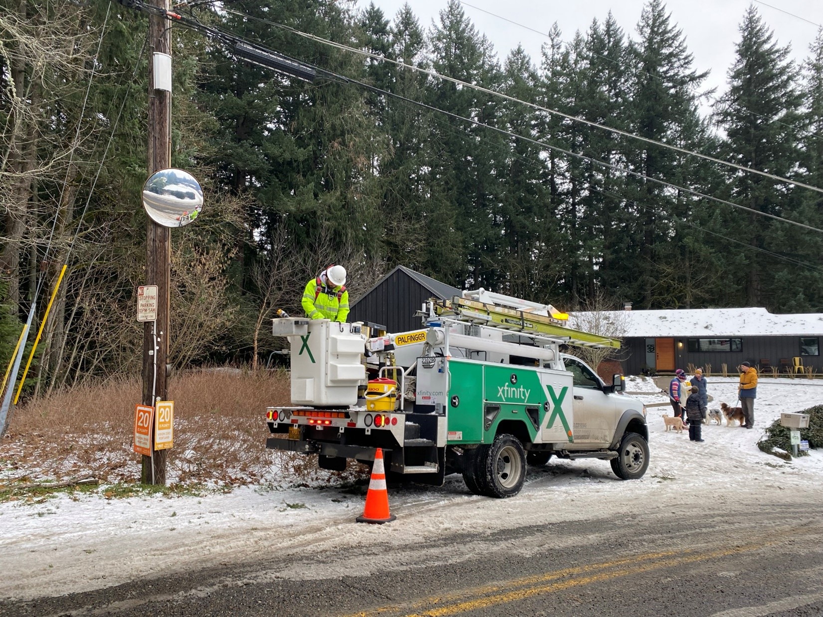 Xfinity team works in storm